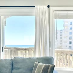 Toes in the Sand - Oceanview Condo Emerald Isle