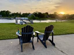 Waterfront Apartment w/boat lift in Swansboro. Beautiful dock deck views - kayak launch w/kayaks - boat lift. - Image 3